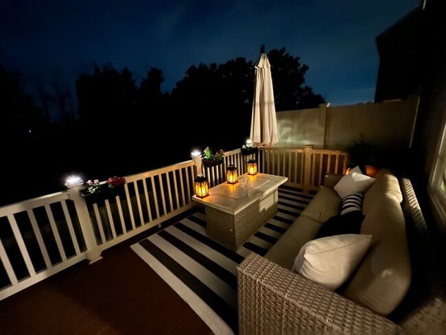Photo - 16503 Caribbean Wy