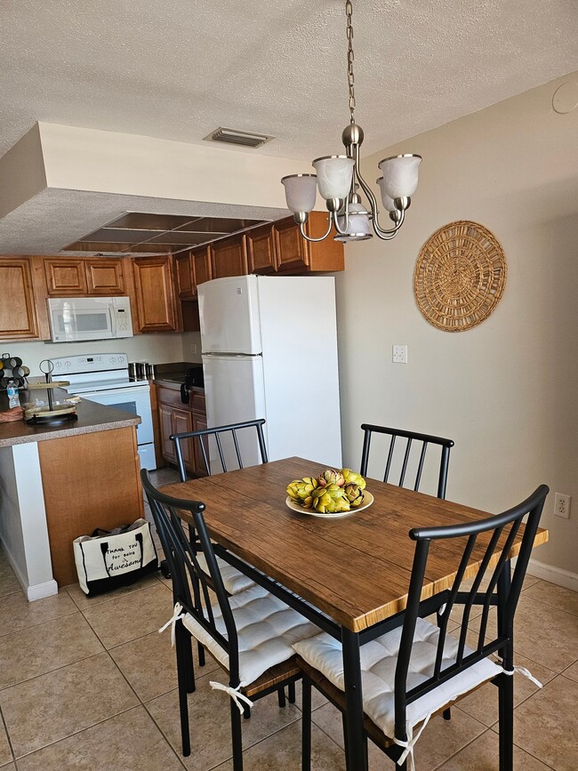 Photo - 220 Park Blvd N Unit 202