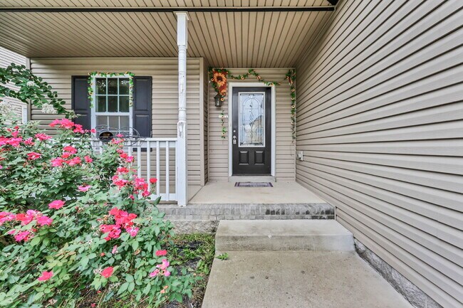 Photo - Wonderful 2-story home close to Ft. Campbell