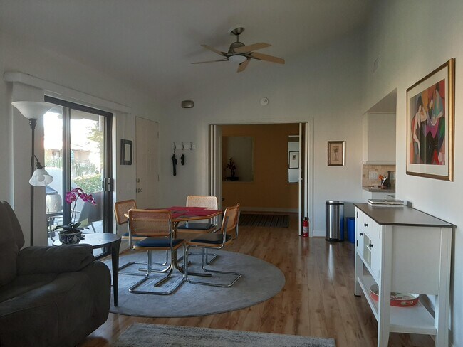 Photo - 1100 E Amado Rd Unidad 12a1