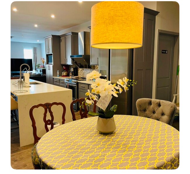 Photo - 7309 Florence Ave