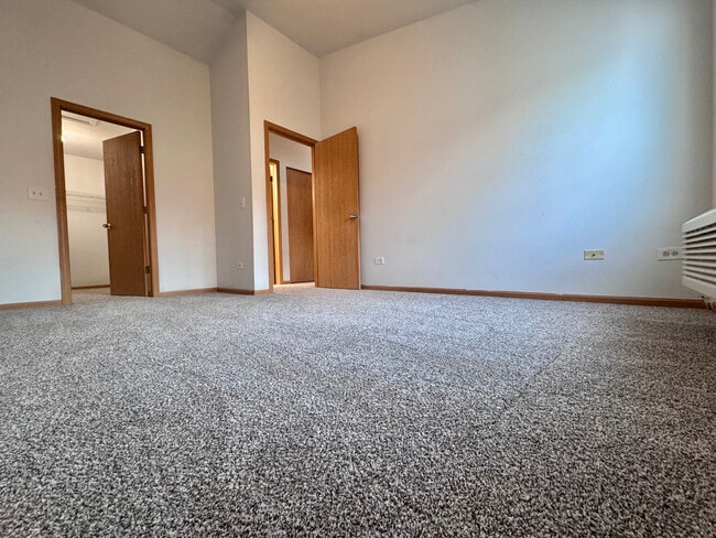 Photo - 2427 Silverstone Dr