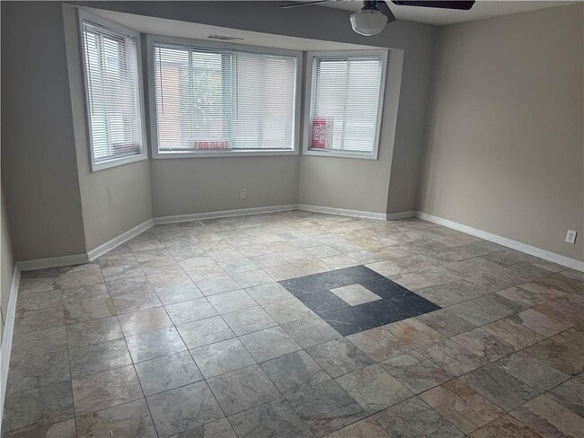 Building Photo - 145 Northwood Dr Unit D-6 Rental