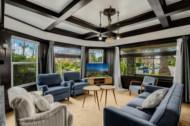 Photo - 4439 Victoria Park Dr Unit 2C