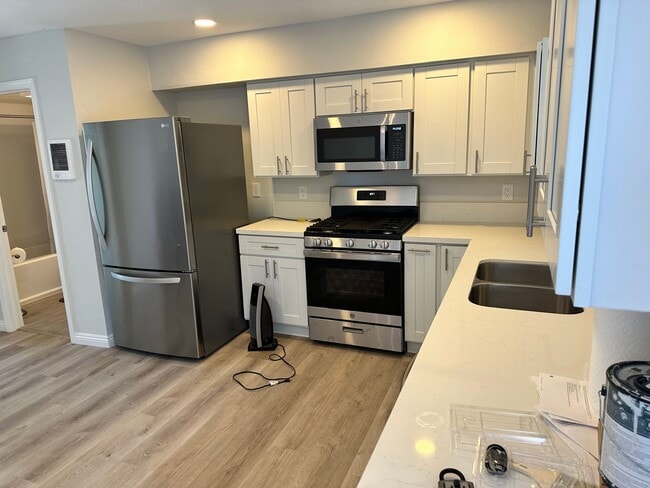 Photo - Remodeled 1 bedroom in IB