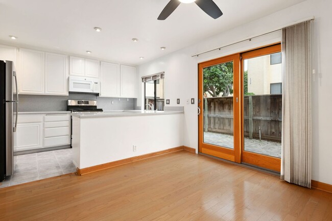 Photo - Wonderful uptown condo for rent... Santa Barbara!