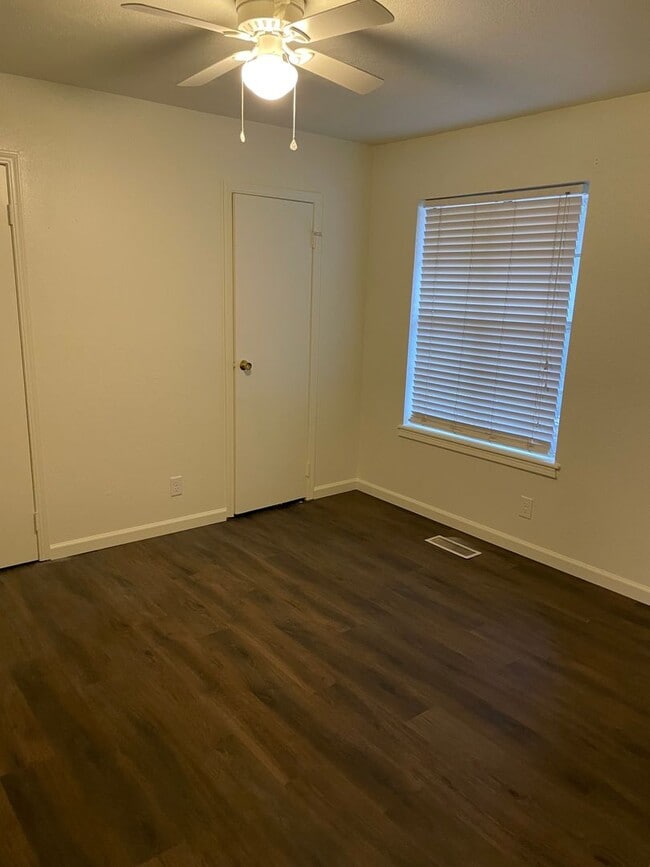 Photo - Duplex - Stunning 2 bedroom 2 bath