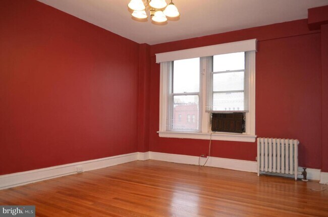 Photo - 1954 Columbia Rd NW Unidad 403