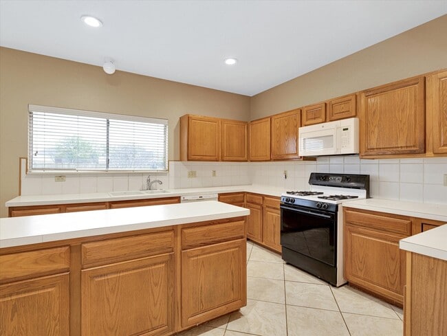 Photo - 16423 Ash Point Ln