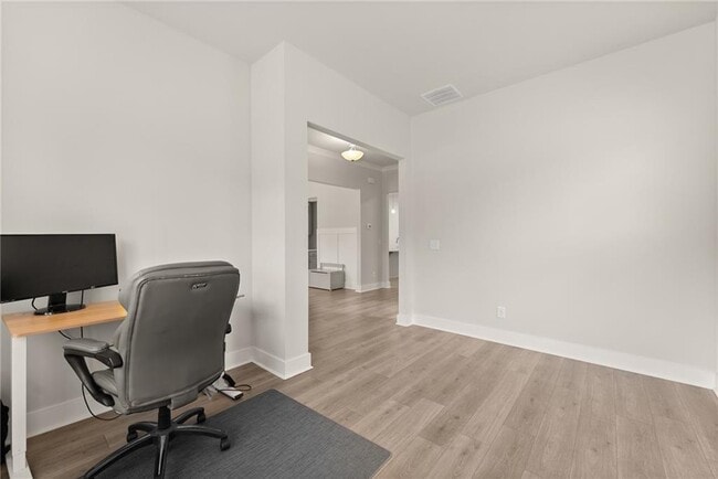 Photo - 5841 Woodland Park Ct