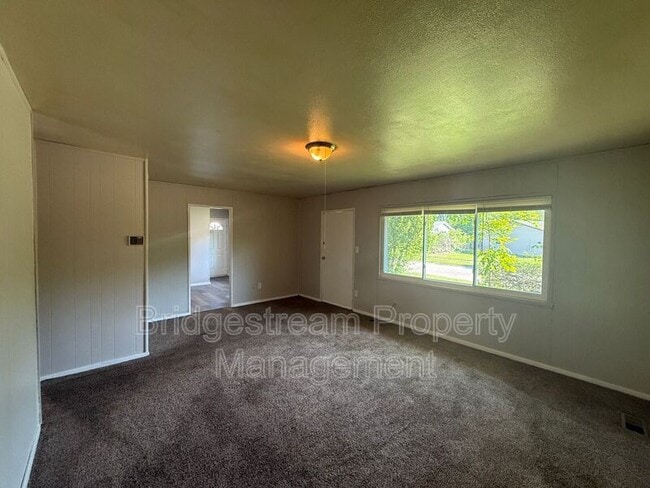 Photo - 1427 Stuben Dr