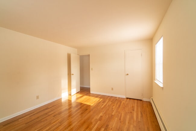 Middlesex Village Apartments