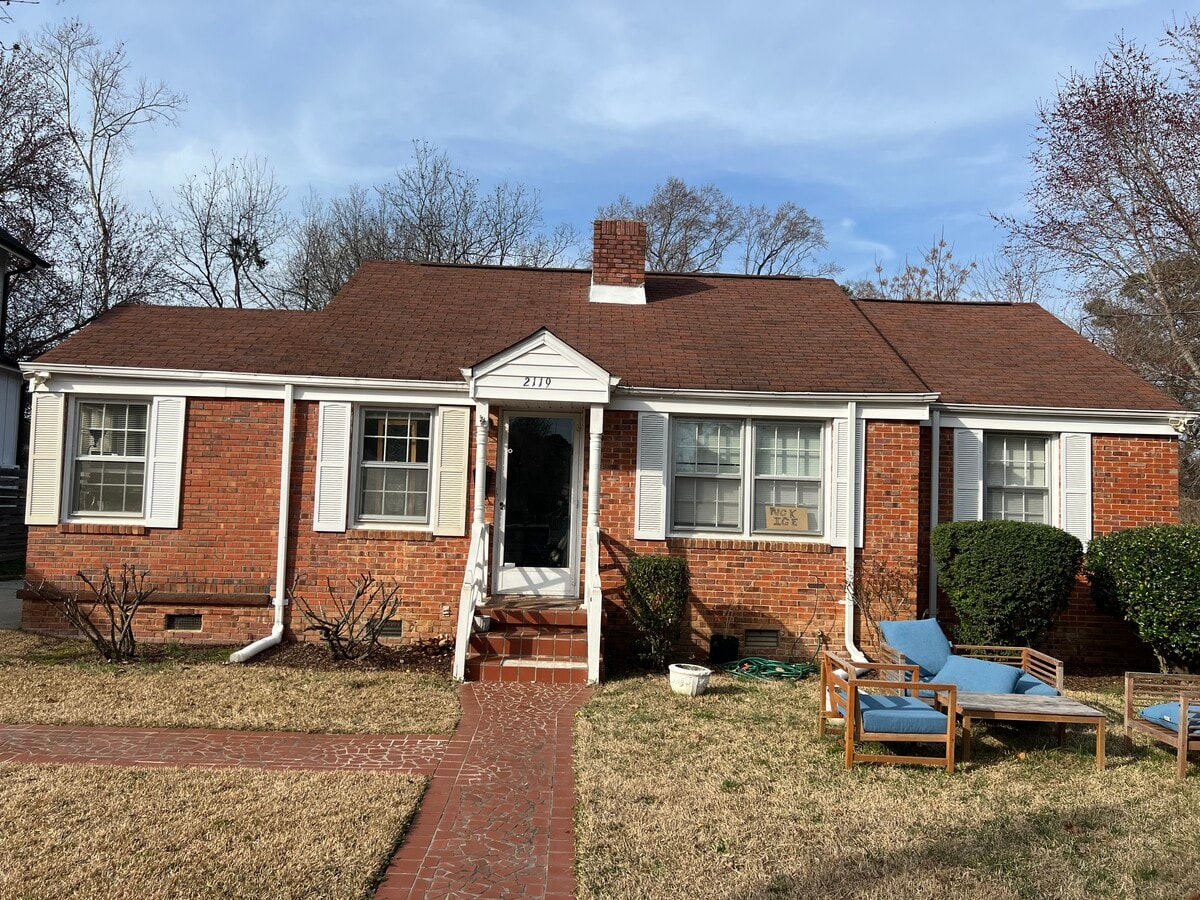 Photo - 2119 Tudor Pl