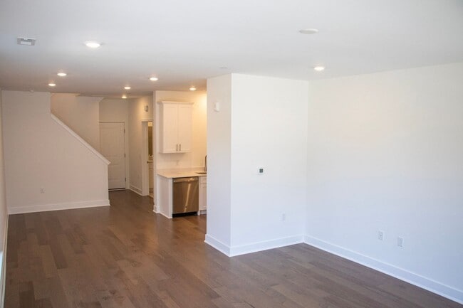 Photo - 180 Leona Stewart Ln