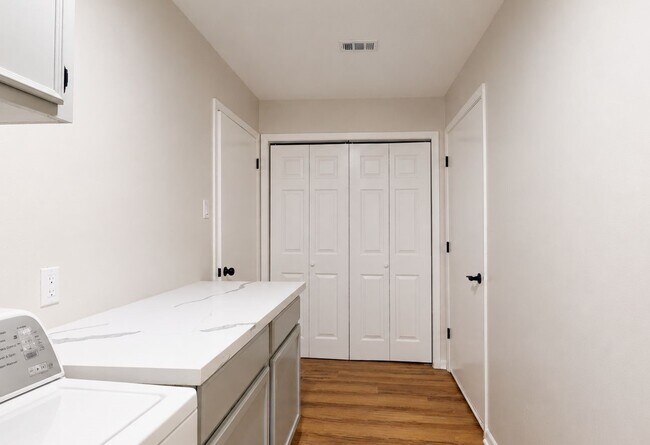 Photo - 13638 Greenridge Dr