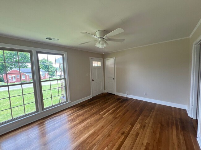 Photo - 2323 Sweetwood Rd Unit B