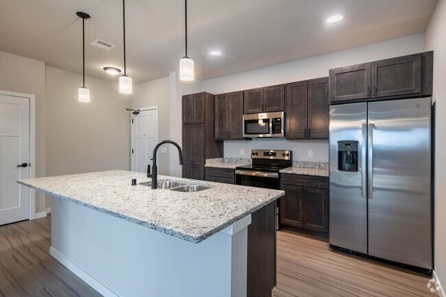 4BR, 2BA - 1288