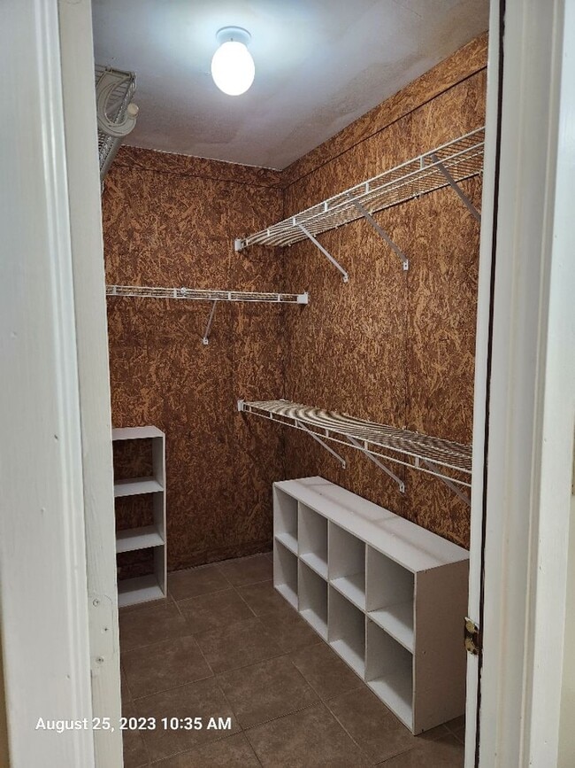 Photo - Back on Market!