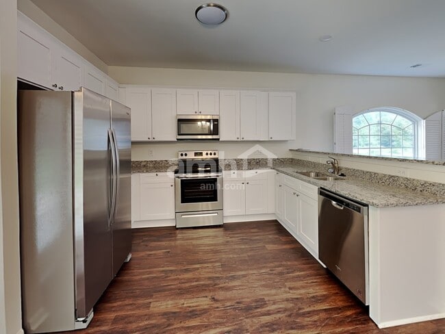 Photo - 139 Pin Oak Ct