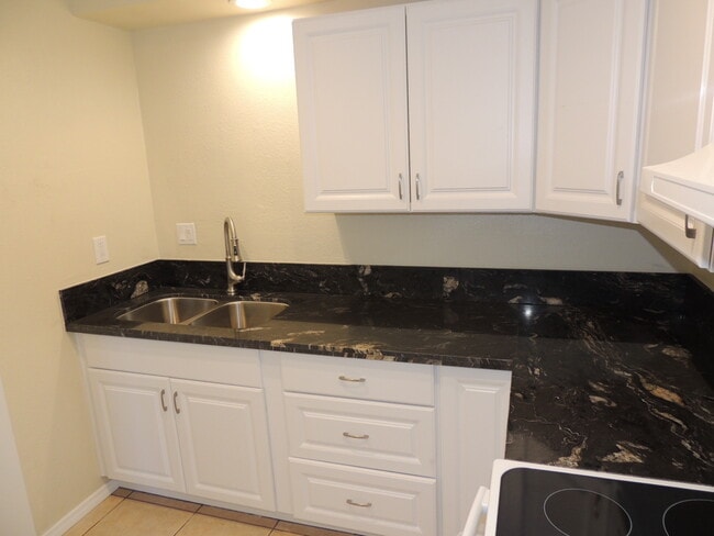 Photo - 1127 D Ave