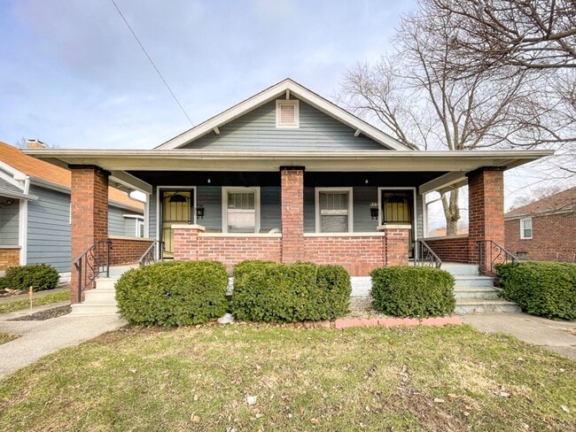 Building Photo - 867-867 N Linwood Ave Unit 867 N Linwood Ave