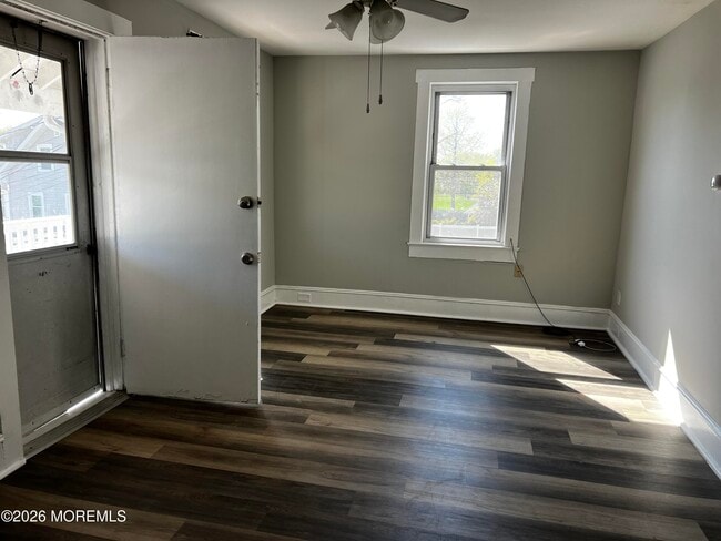 1221 9th Ave Unit 3
