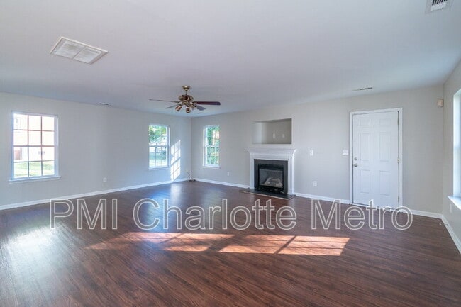 Photo - 10020 Lawing School Rd