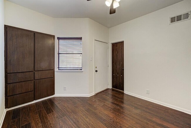 Photo - 3316 Guadalupe St Unit 219