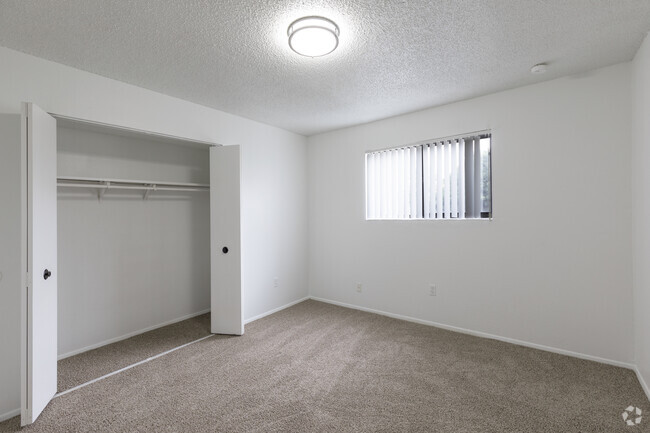 1 BR, 1 BA - 629 SF