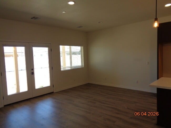 Photo - Executive Home in West Lancaster