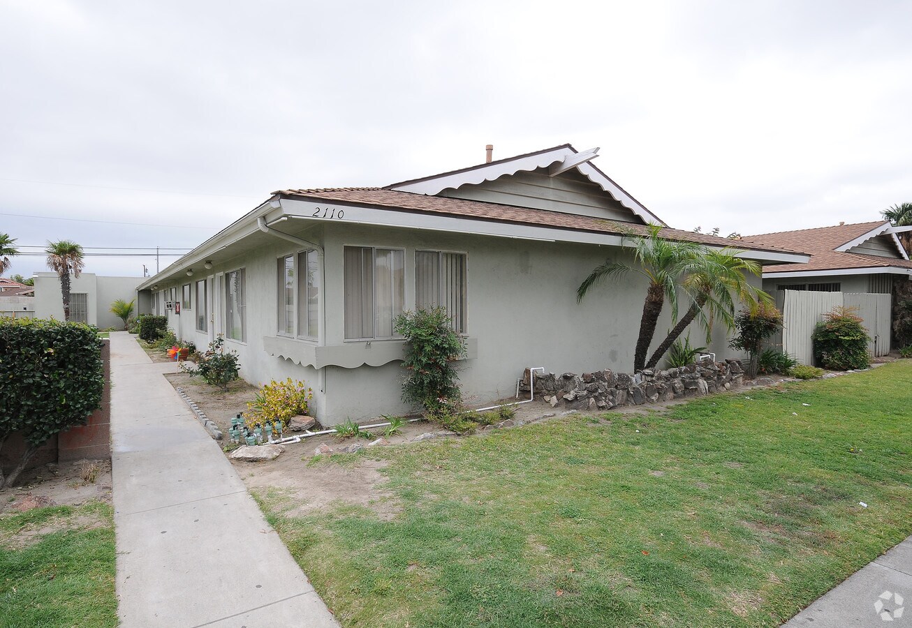 La Palma Apartments - La Palma Apartments