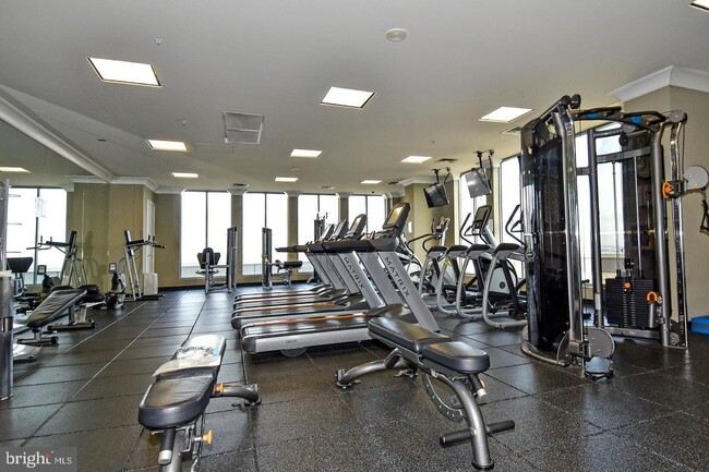 Photo - 851 N Glebe Rd Unidad 214