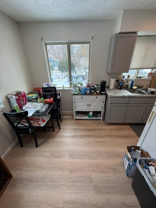 Photo - 1250 Lilac Ave