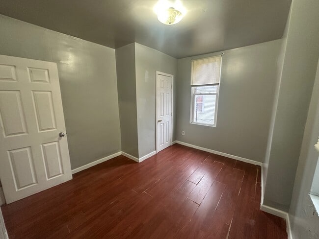 Photo - 3248 N Philip St