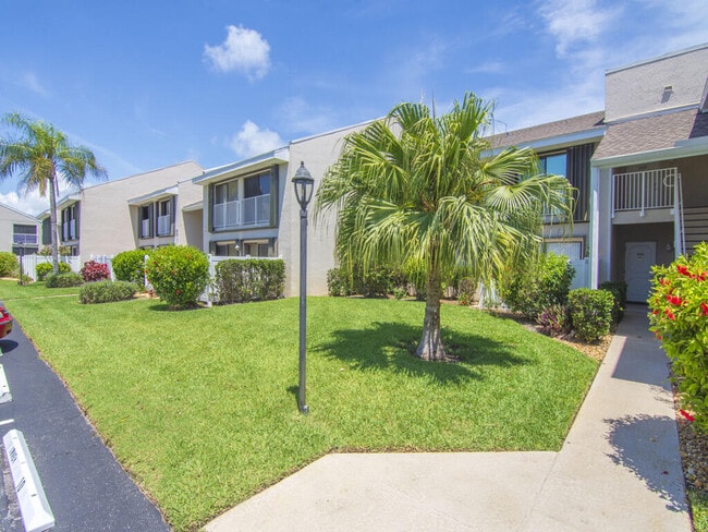 Photo - 3206 S Lakeview Cir Unit 1105