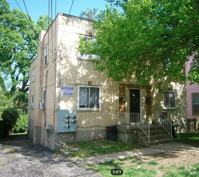 Building Photo - 1048 Rosemont Ave Rental