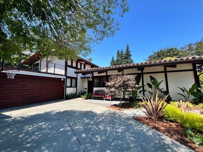 SPACIOUS FOUR BEDROOM TWO AND HALF BATH CH... - SPACIOUS FOUR BEDROOM TWO AND HALF BATH CH... House