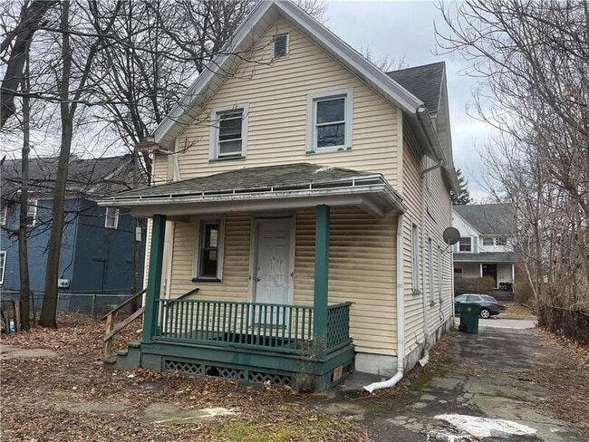 Photo - 10 Locust St