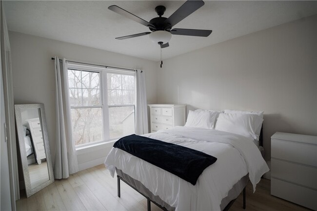 Photo - 161 West Ave