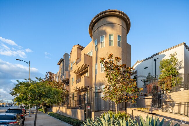 Photo - Glenoaks Villas