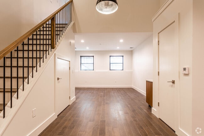 Interior Photo - 116 Lofts