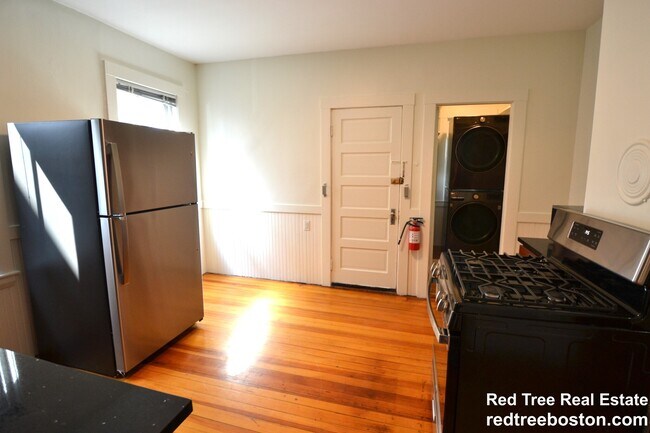 Photo - 82 Montebello Rd Unit 1