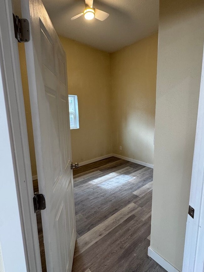 Photo - 902 S 29th Ave Unit B