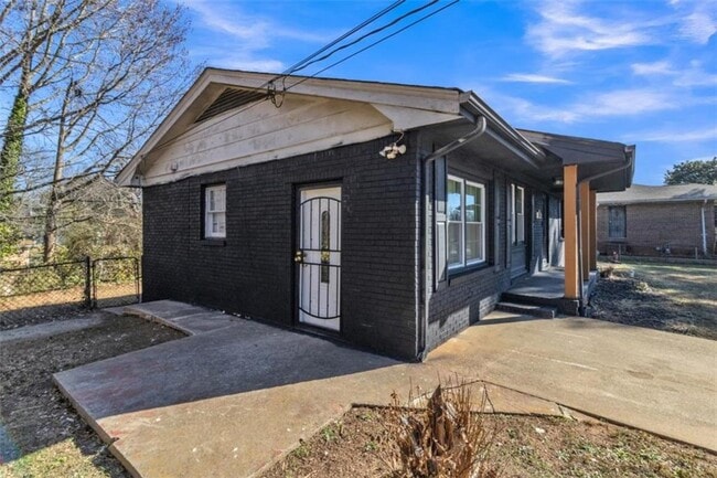 Photo - 2958 Holcomb Ct