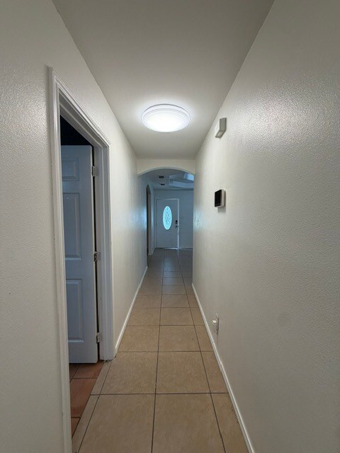 Photo - 307 W Reid Dr