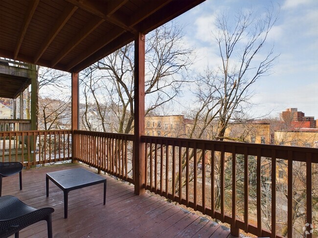 Building Photo - 39 Calumet St Unit 2 Rental