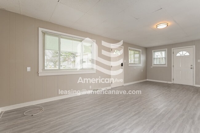 Photo - 933 Sycamore St