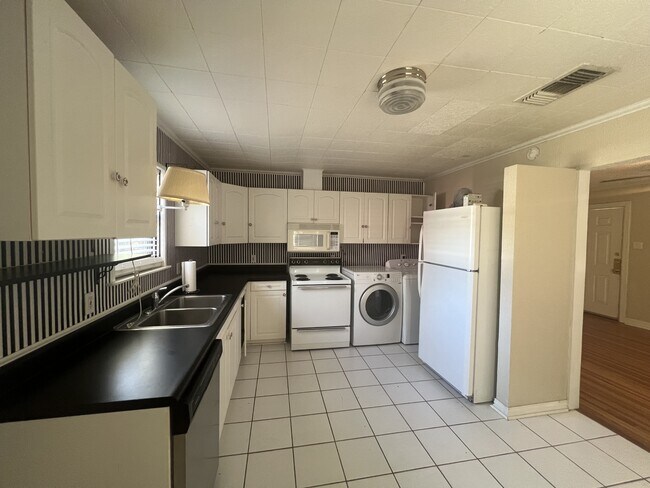 Photo - 3106 30th St