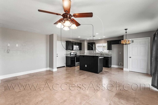 Photo - Large 4 Bed/3 Bath Home with an Incredible View!
