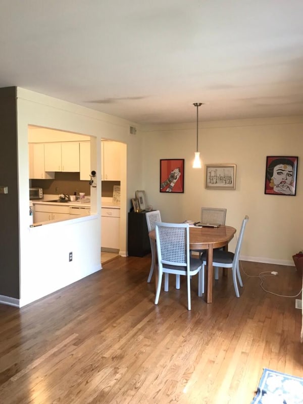 Building Photo - 426 N Fox Hills Dr Rental